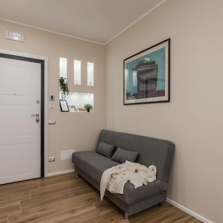 The Best Rent - Modern Three-Bedroom Apartment A Few Steps From The Colosseum Екстер'єр фото