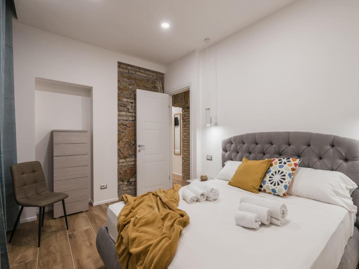 The Best Rent - Modern Three-Bedroom Apartment A Few Steps From The Colosseum Екстер'єр фото