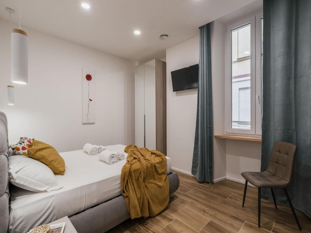 The Best Rent - Modern Three-Bedroom Apartment A Few Steps From The Colosseum Екстер'єр фото